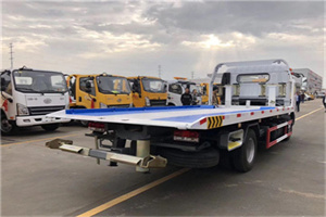 平坝汽车救援补胎