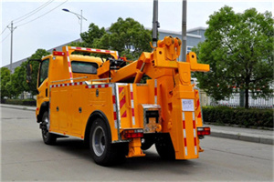 平坝高速路拖车费